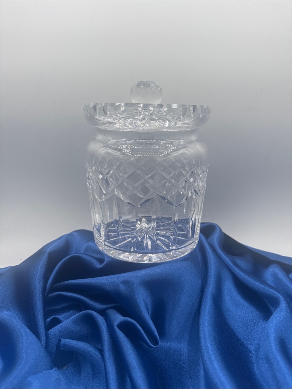 Waterford Crystal Lismore Biscuit Barrel; hand-crafted Lismore pattern.